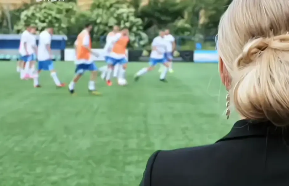 法国电影《Footballers'Moms》足球队的女老板们1080P高清完整版免费在线观看-Footballers'Moms全集无广告高清播放