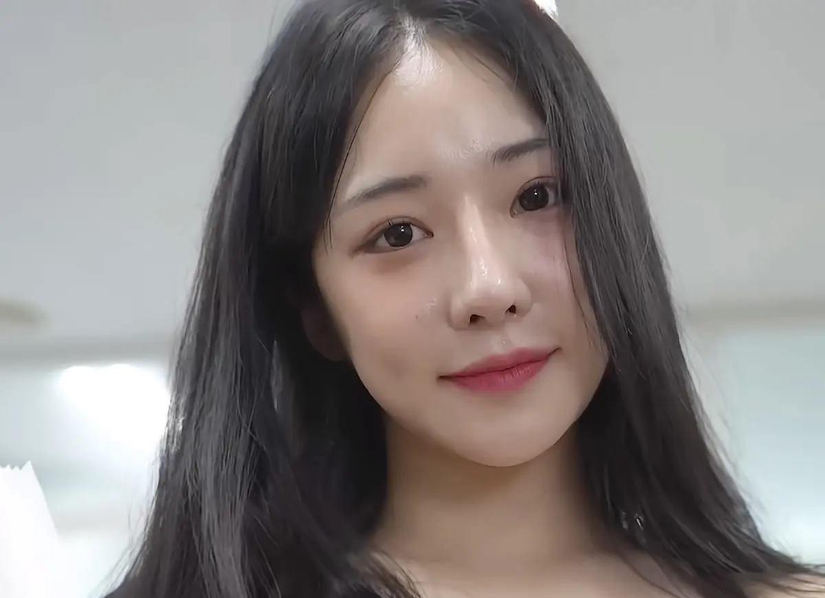 韩国美女综艺《hi-teenager》全集超清未删减在线看，韩国短剧《hi-teenager》免费在线观看不卡顿，星空影院提供《hi-teenager》完整版资源一键保存随心看，职场新人解锁青春...